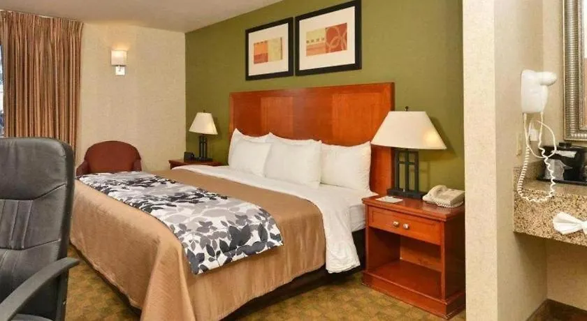 Sleep Inn Airport Phoenix 2*,